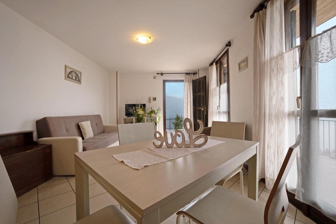 Stella Del Garda 2 Con Terrazza Appartement Tignale Buitenkant foto