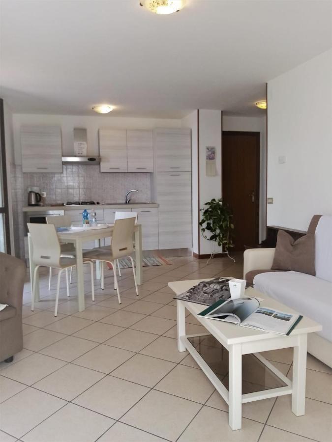 Stella Del Garda 2 Con Terrazza Appartement Tignale Buitenkant foto